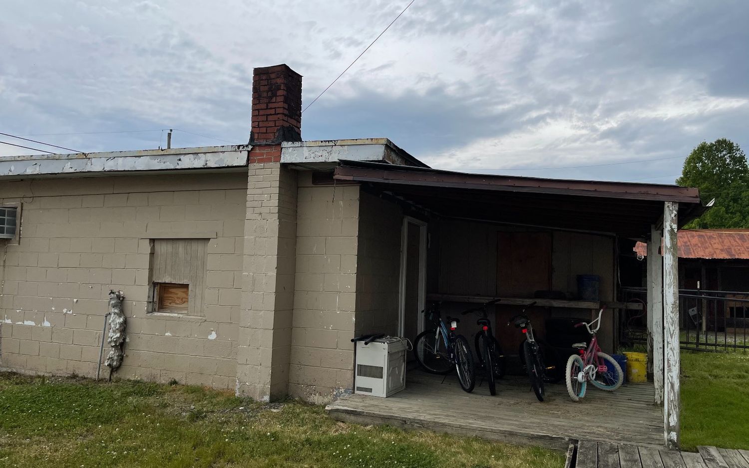 1220 Hwy 64 W, Hayesville, NC 28904